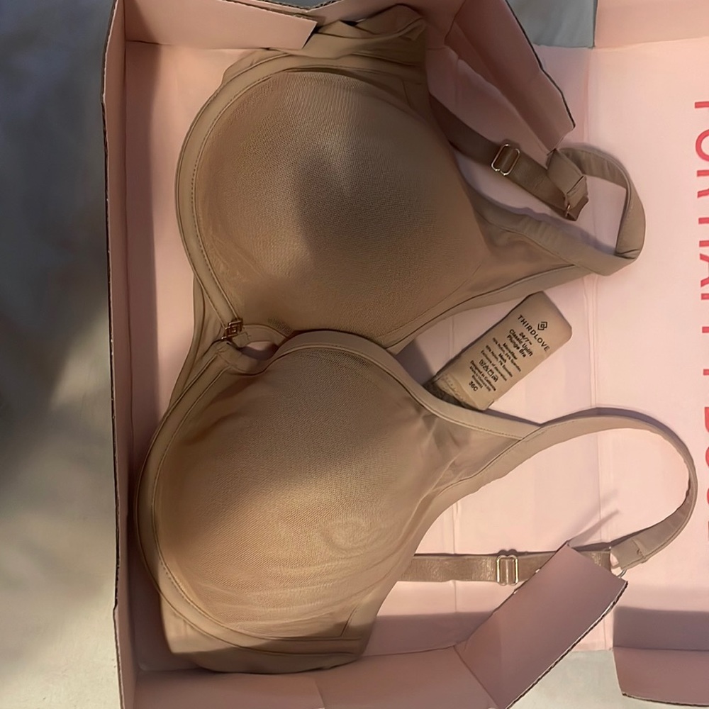 Third Love 36c classic uplift plunge bra, worn only a couple times. See note.